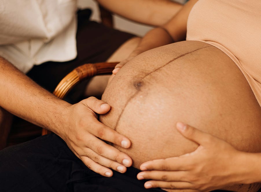 a womans baby bump