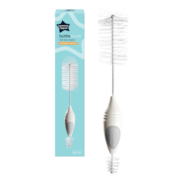 Biberon et tétine Tommee Tippee Essentials et boîte d'emballage sur fond blanc