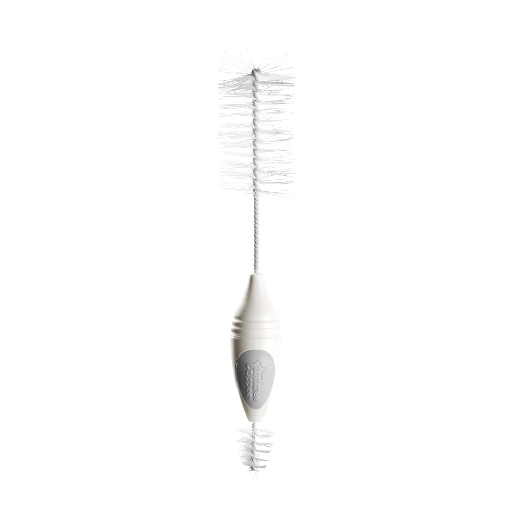 Biberon et tétine Tommee Tippee Essentials sur fond blanc