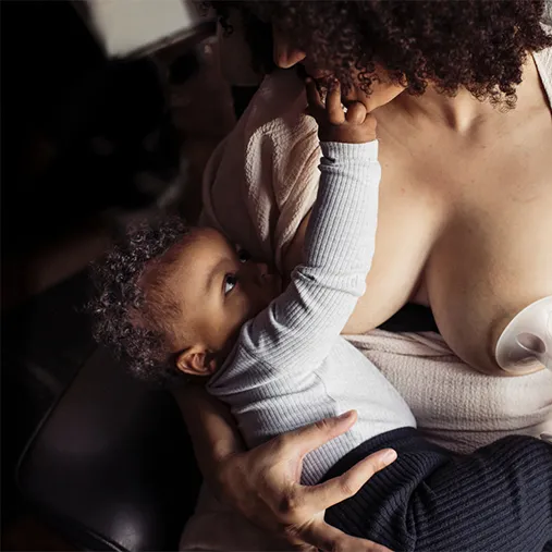 Breastfeeding with Big Boobs