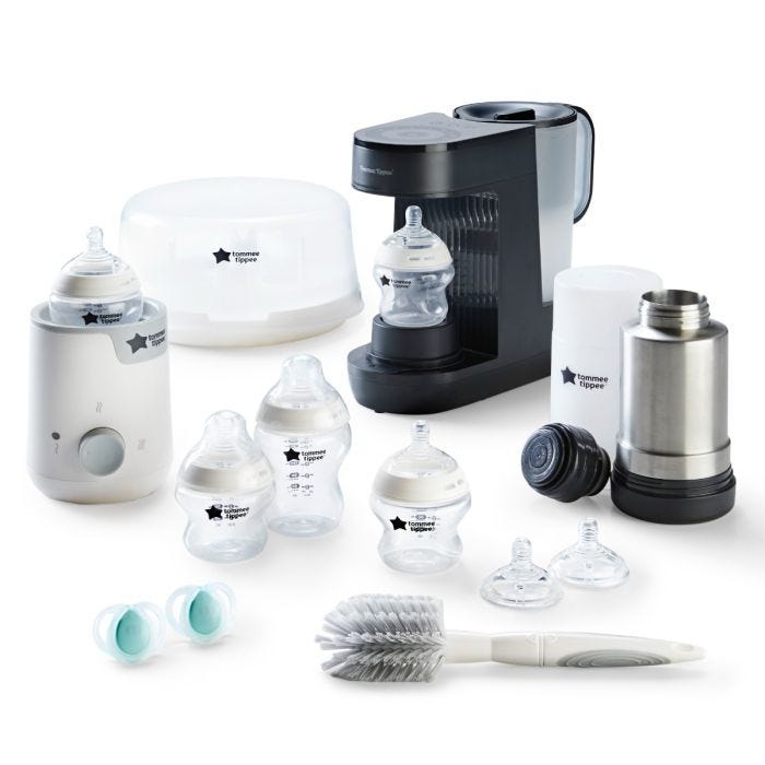 Coffret Premium Alimentation au biberon sur fond blanc