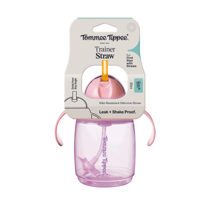Trainer Straw cup in it&apos;s packaging against a white background