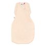 Gigoteuse d&apos;Emmaillotage Pink Petal Grofriends avec un fond blanc uni.