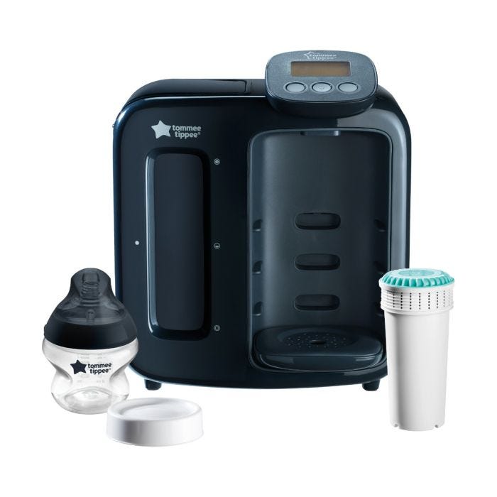 Un préparateur de biberons Prep Perfect Day & Night noir sur un fond blanc