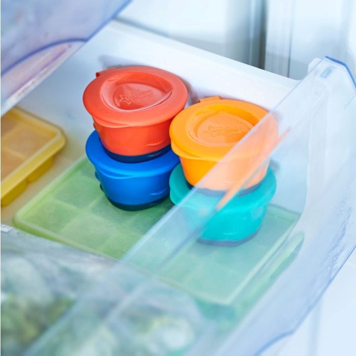 Four pop-up pots placed in the freezer