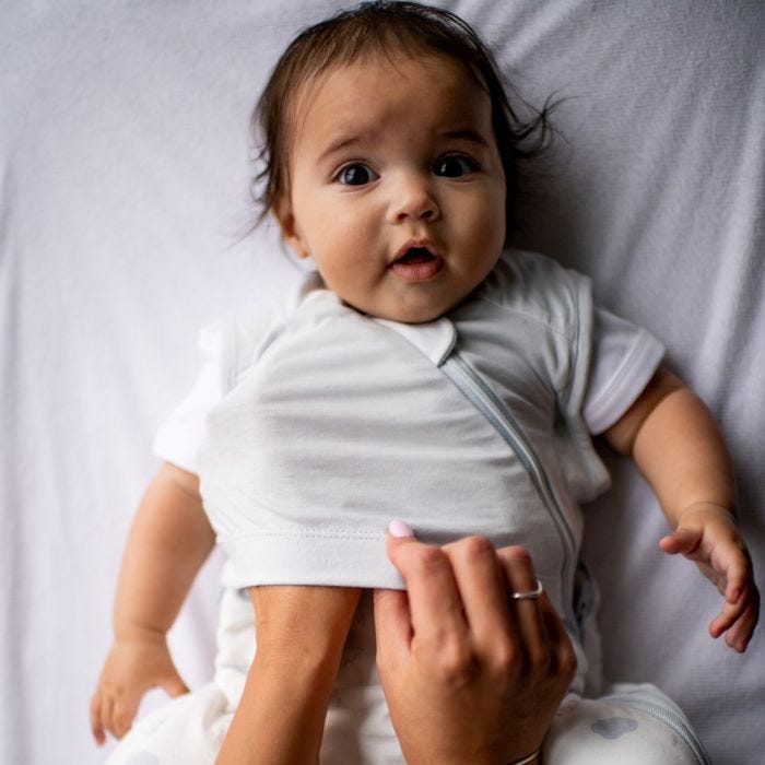 Baby in All-Season Grobag