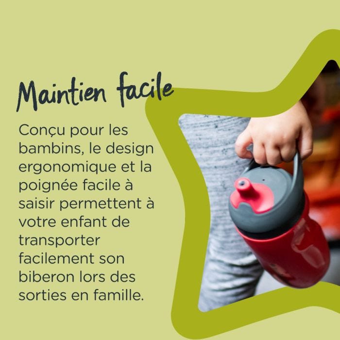 Jeune enfant tenant une gourde sportee avec un texte expliquant que la poignée est facile à prendre en main