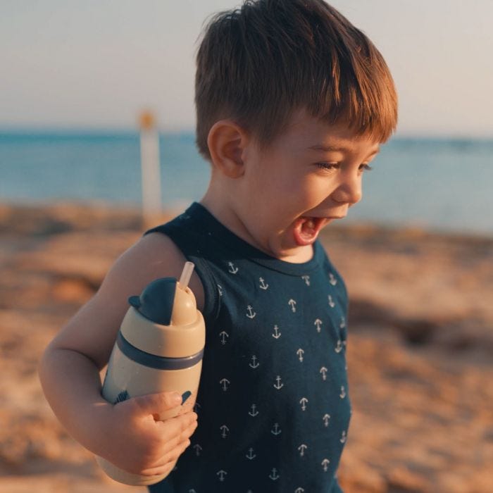 Insulated Straw Cup - boy carrying bottle