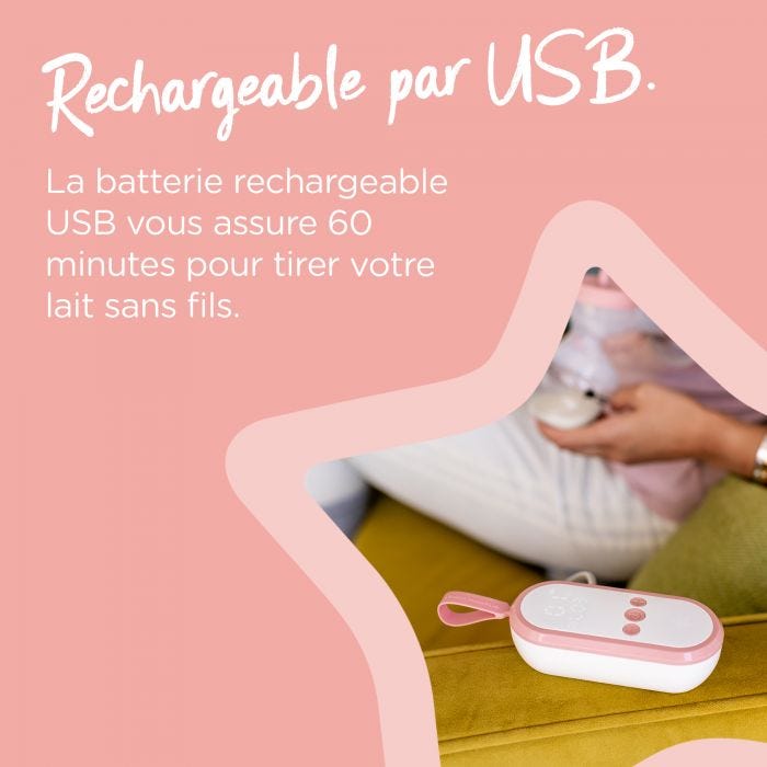 Femme sur un canapé utilisant un tire-lait électrique avec un texte soulignant qu&apos;il est rechargeable par USB