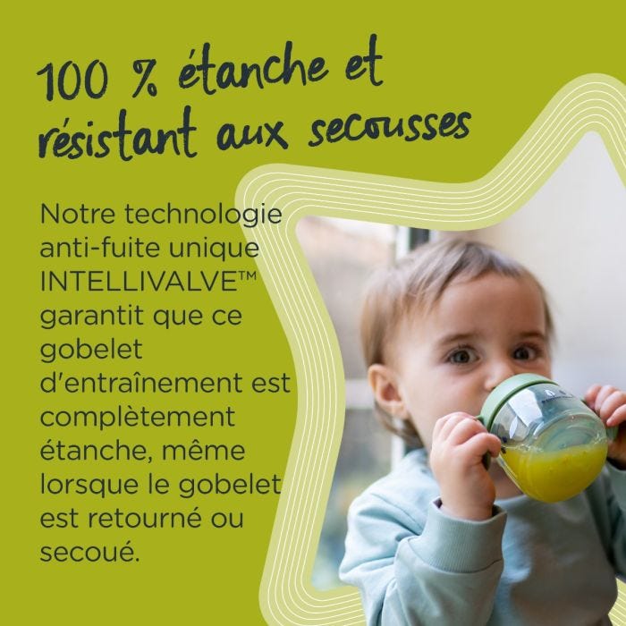 Tasse de sevrage jaune sur une table, avec un texte sur le bec antibactérien BACHSIELD