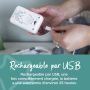 Batterie branchée sur un câble à côté d&apos;un texte indiquant que l&apos;aide au sommeil est rechargeable par USB.