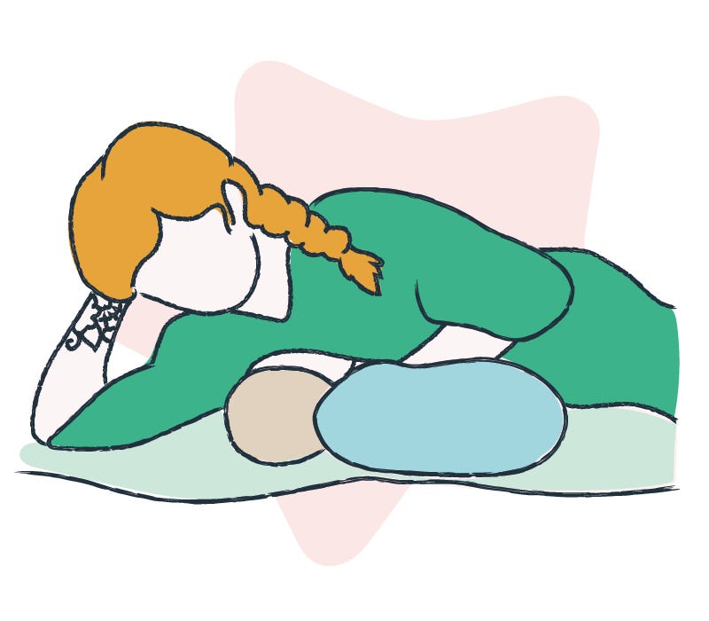 Illustration showing a mum breastfeeding her baby in a side-lying position